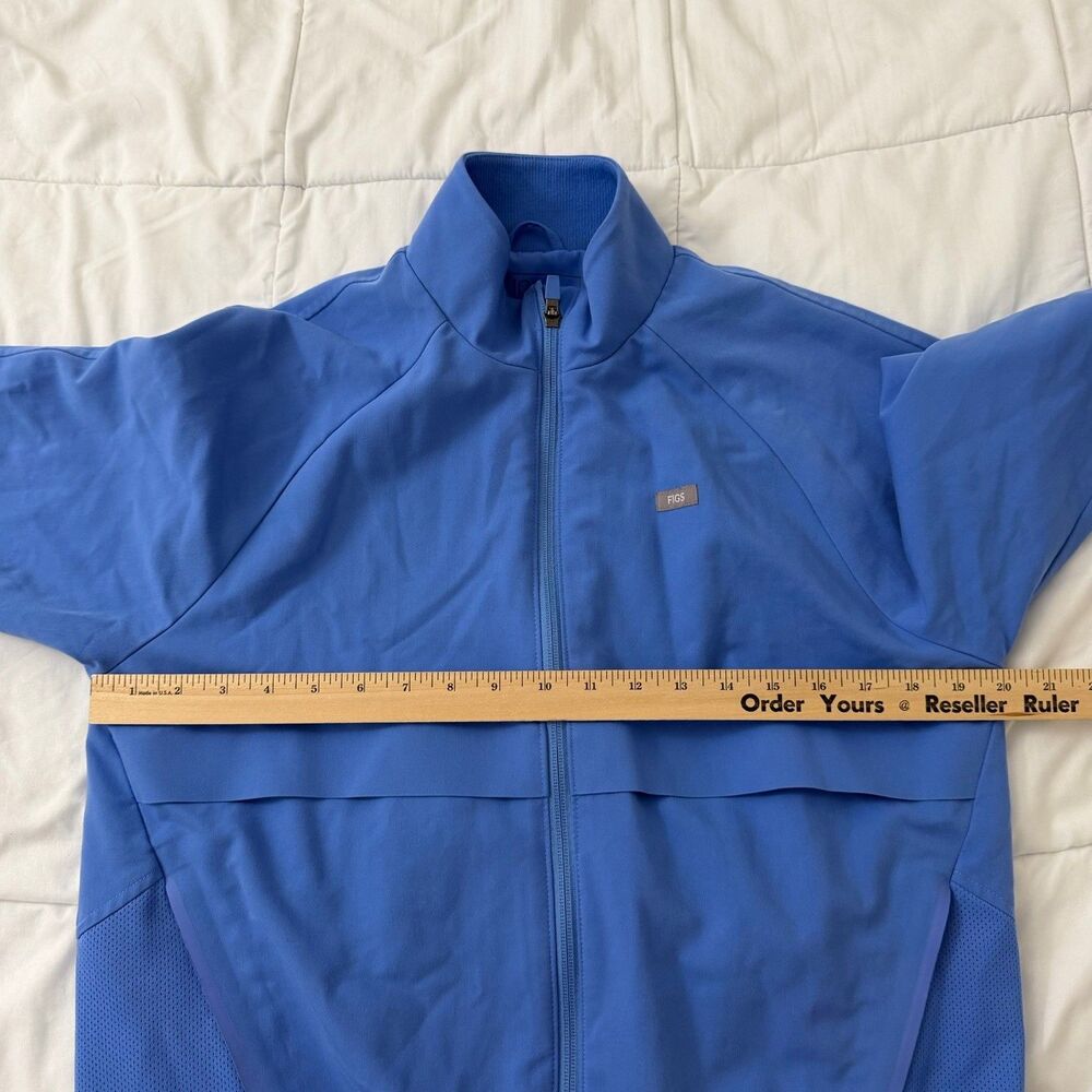 Figs Women's Utility Jacket in Bright Blue - Picture 8 of 10